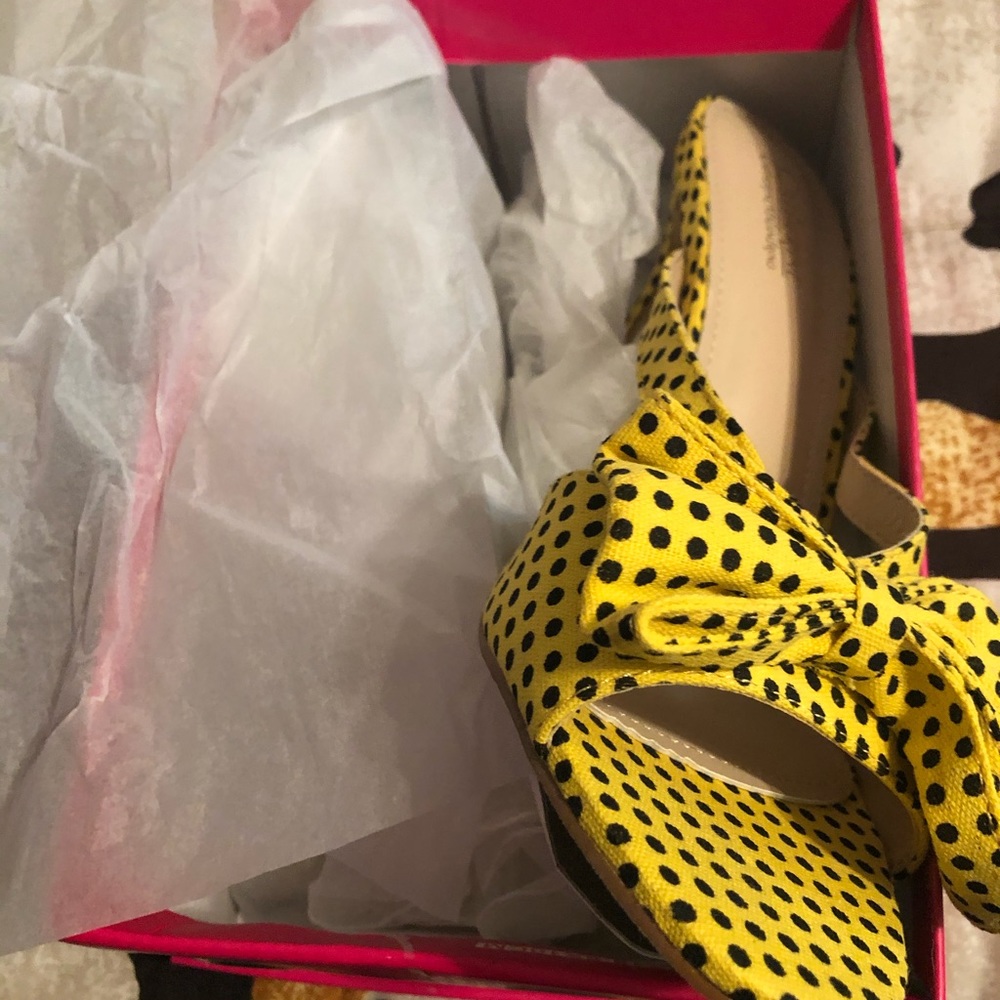 Catherine Malandrino Sandals - Picture 2 of 5